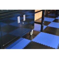 PVC kliktegel blauw 500 x 500 x 6 mm. Vloertegel voor industrieel gebruik - hamerslag anti slip profiel