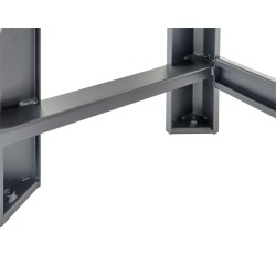 In hoogte verstelbare werkbank 150 cm. met lakschade.