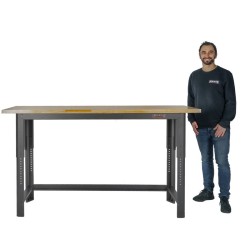 In hoogte verstelbare werkbank 200 cm. met lakschade