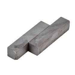 Set van 2 stuks blokmagneten 46 mm lang  / keramische Ferriet magneten 